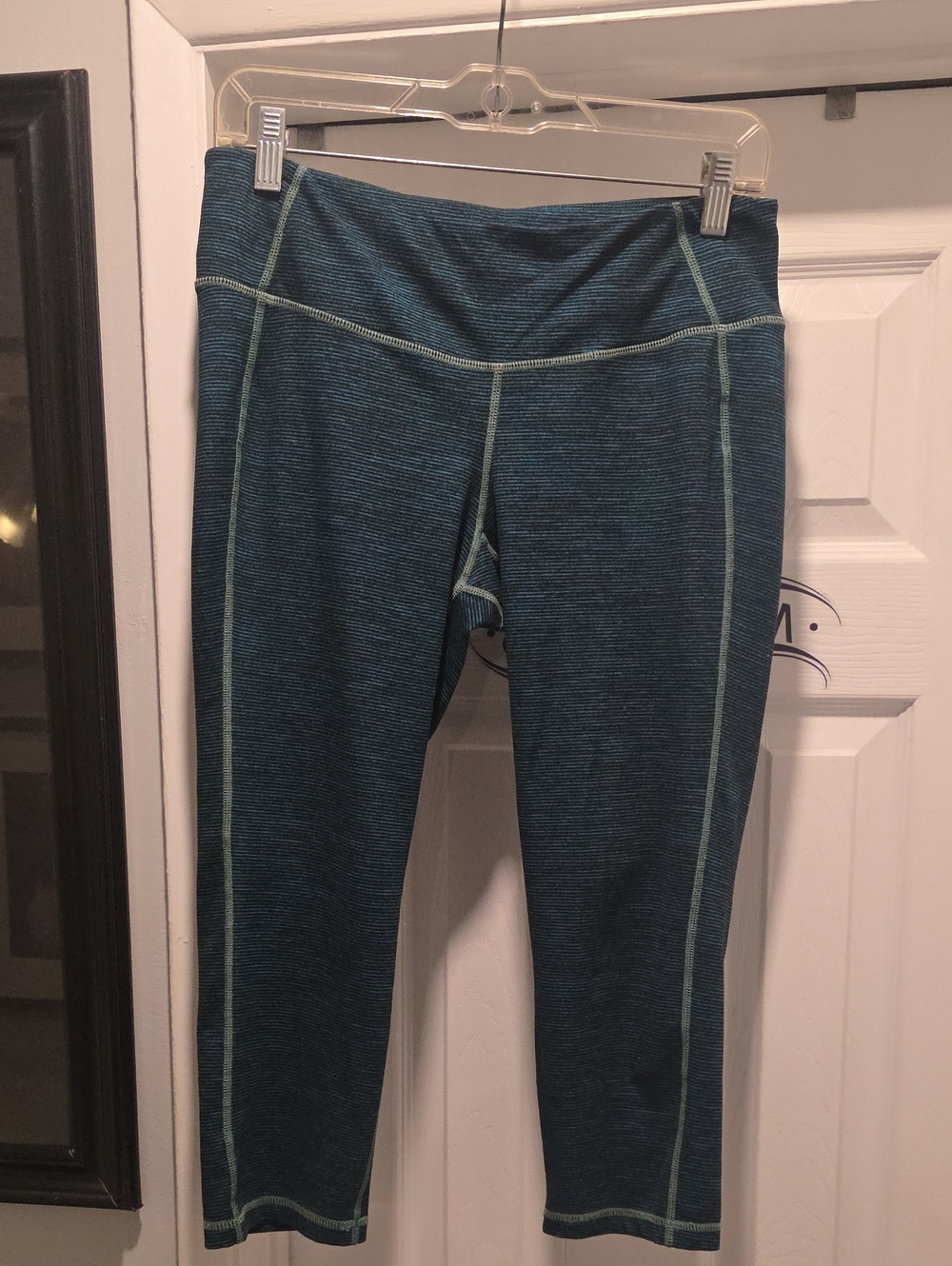 Women’s Teal Leggings with Contrast Stitching